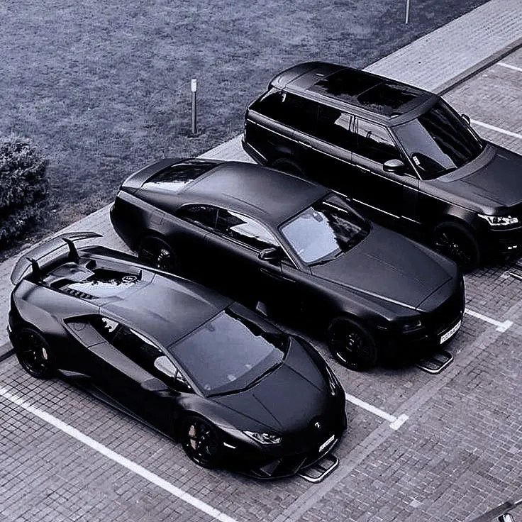 Travel in Style with Canadian Black Car: Limo Service for Woodstock, Ontario & YXU&nbsp;Airport